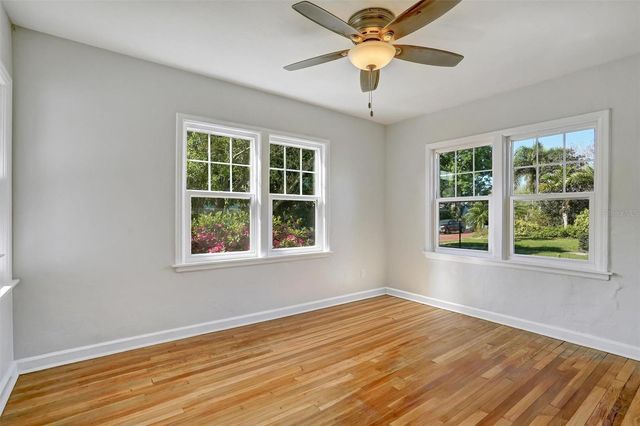 2301 7TH AVENUE N, St Petersburg, FL 33713