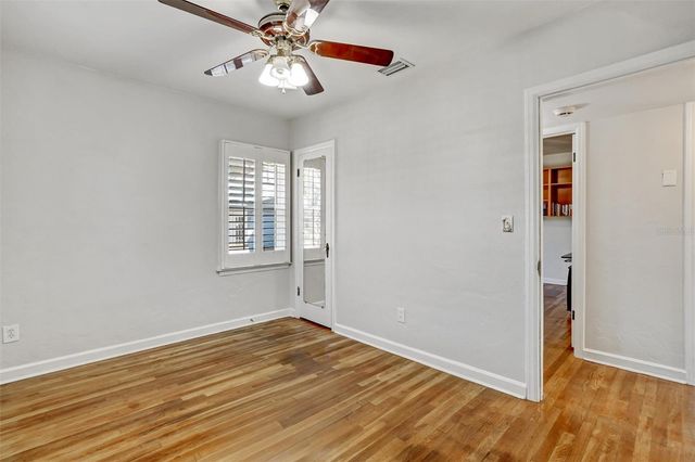 2301 7TH AVENUE N, St Petersburg, FL 33713