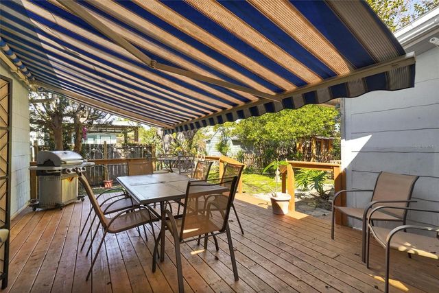 2301 7TH AVENUE N, St Petersburg, FL 33713