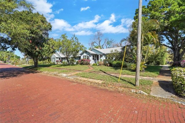 2301 7TH AVENUE N, St Petersburg, FL 33713