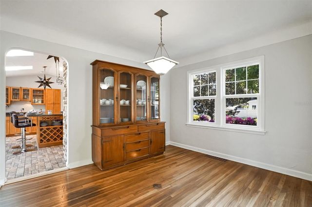 2301 7TH AVENUE N, St Petersburg, FL 33713