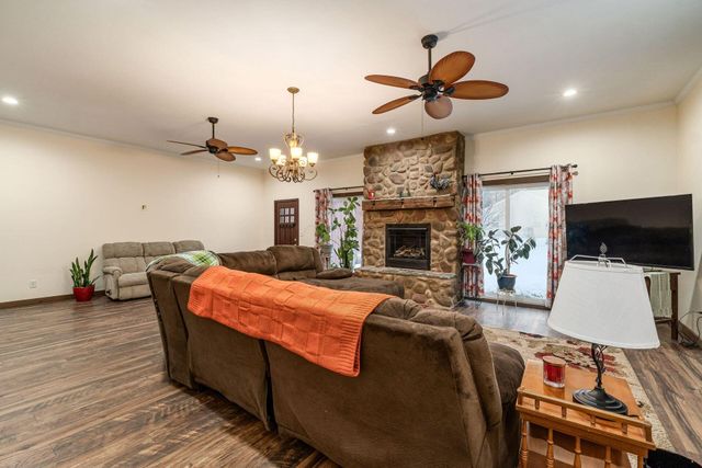 99 Sharon Road SW, Pataskala, OH 43062