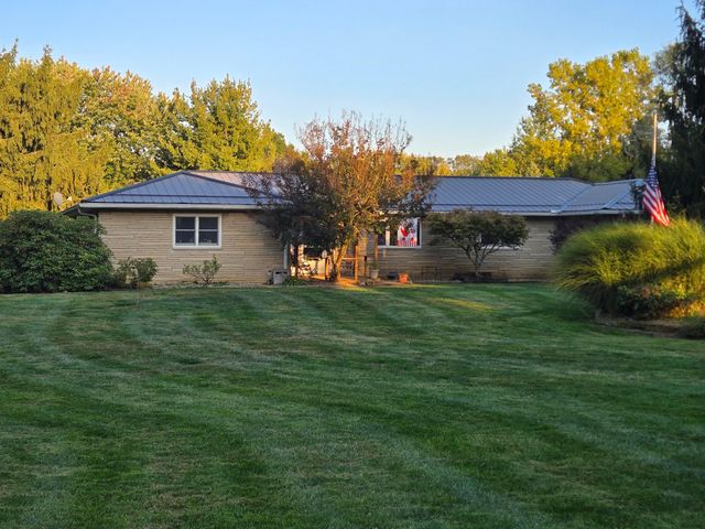 99 Sharon Road SW, Pataskala, OH 43062