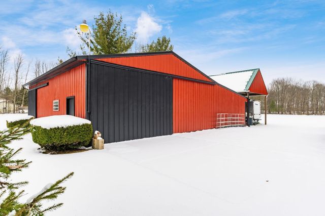 99 Sharon Road SW, Pataskala, OH 43062