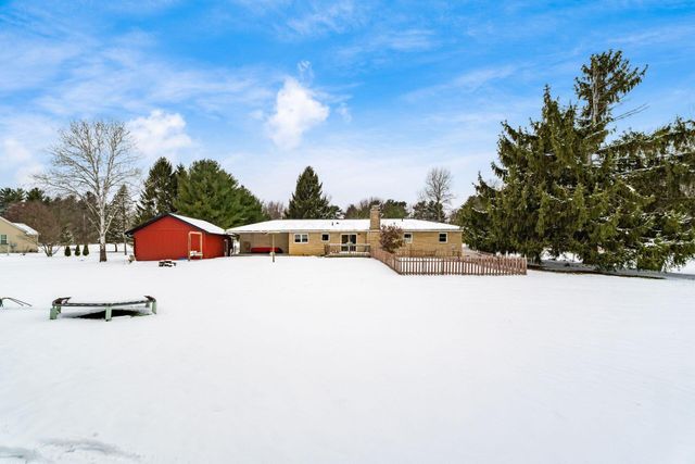 99 Sharon Road SW, Pataskala, OH 43062