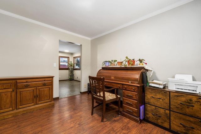 99 Sharon Road SW, Pataskala, OH 43062