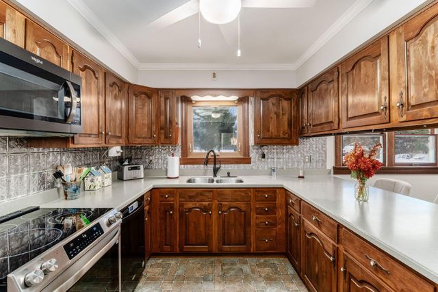 99 Sharon Road SW, Pataskala, OH 43062