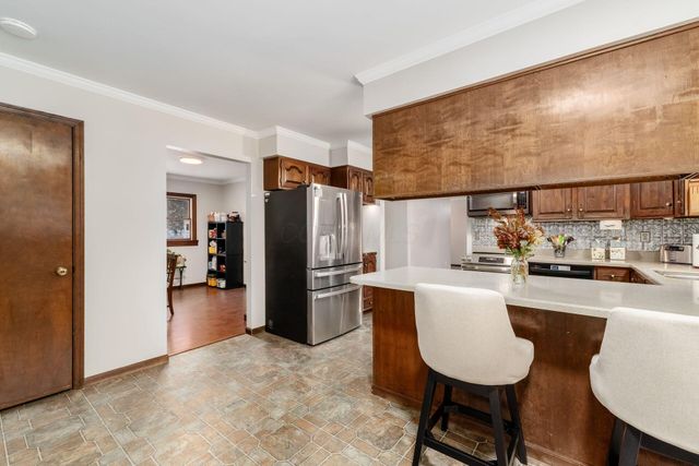 99 Sharon Road SW, Pataskala, OH 43062