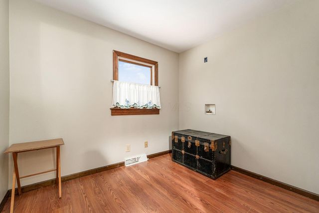 99 Sharon Road SW, Pataskala, OH 43062