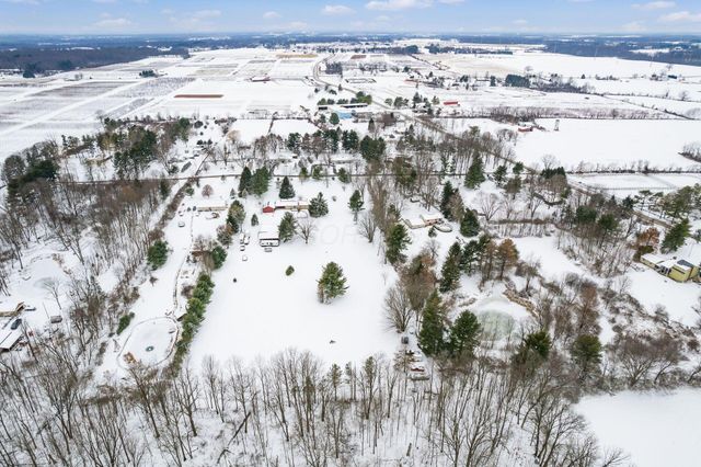 99 Sharon Road SW, Pataskala, OH 43062