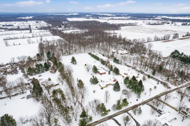 99 Sharon Road SW, Pataskala, OH 43062