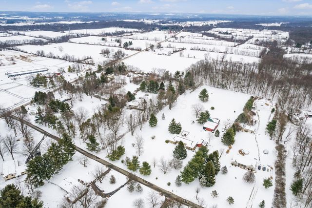 99 Sharon Road SW, Pataskala, OH 43062