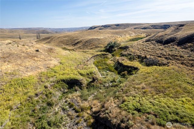 61 Dyer Hill Rd, Mansfield, WA 98830