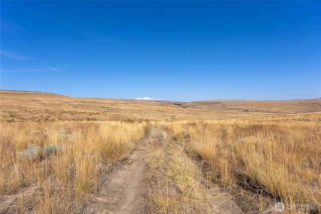 61 Dyer Hill Rd, Mansfield, WA 98830