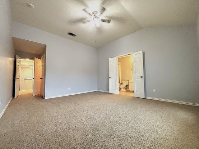 389 Ivan Drive, Lewisville, TX 75067