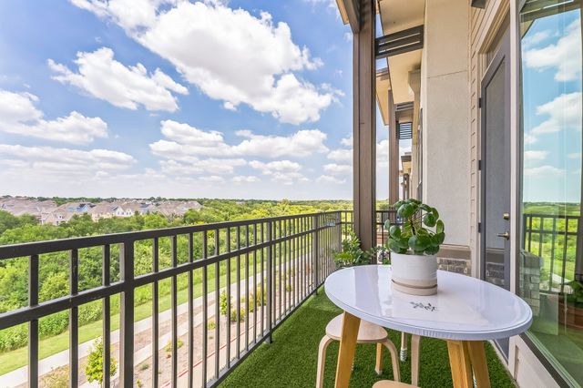 2700 Old Denton Road 4424, Carrollton, TX 75007