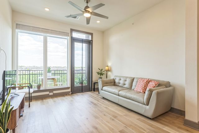 2700 Old Denton Road 4424, Carrollton, TX 75007