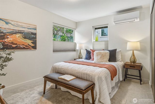 830 B 16th Ave, Seattle, WA 98122