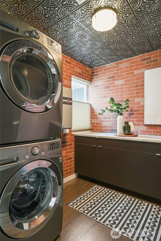 830 B 16th Ave, Seattle, WA 98122