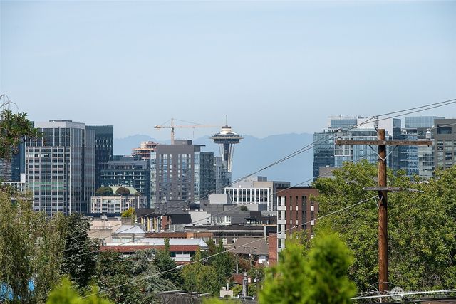 830 B 16th Ave, Seattle, WA 98122