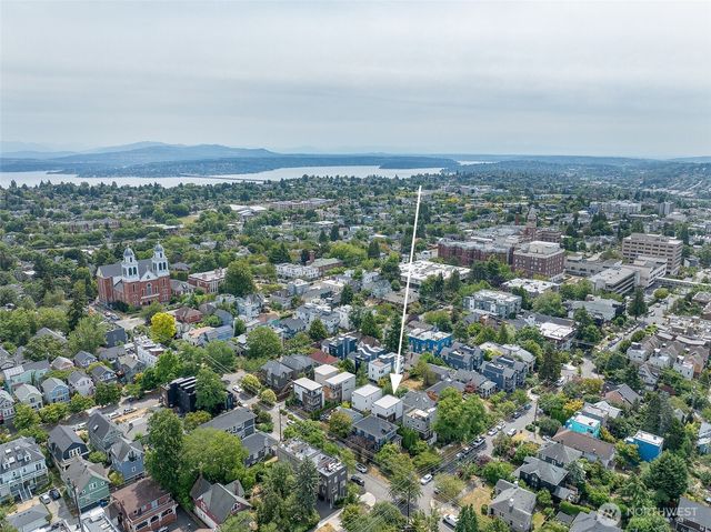 830 B 16th Ave, Seattle, WA 98122