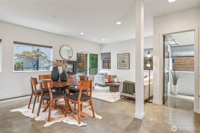 830 B 16th Ave, Seattle, WA 98122