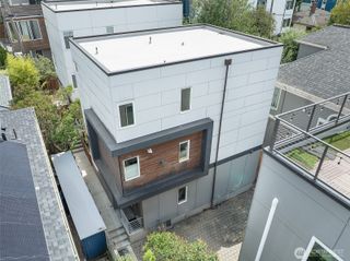 830 B 16th Ave, Seattle, WA 98122