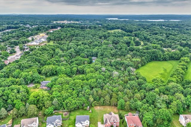 5544 S New Hope Rd, Hermitage, TN 37076