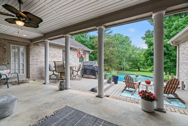 5544 S New Hope Rd, Hermitage, TN 37076