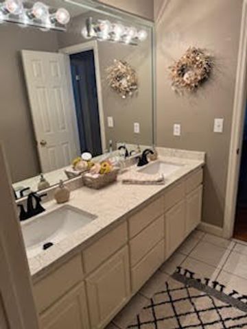 5544 S New Hope Rd, Hermitage, TN 37076