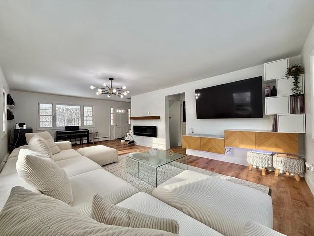 104 White Rock Hill Road, Bow, NH 03304