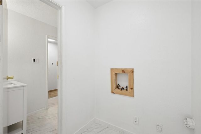 2114 Sunset Drive, Brookston, TX 75421