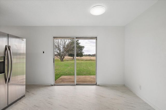 2114 Sunset Drive, Brookston, TX 75421