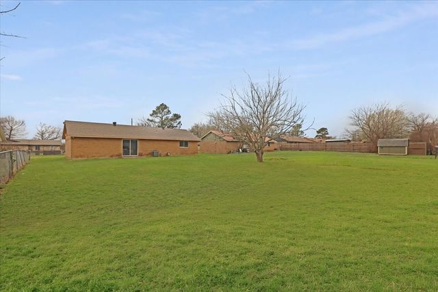 2114 Sunset Drive, Brookston, TX 75421