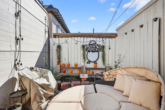 1530 E Appleton Street, Long Beach, CA 90802