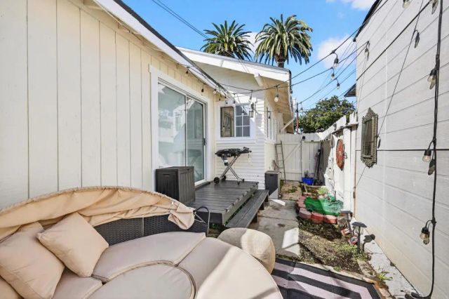 1530 E Appleton Street, Long Beach, CA 90802