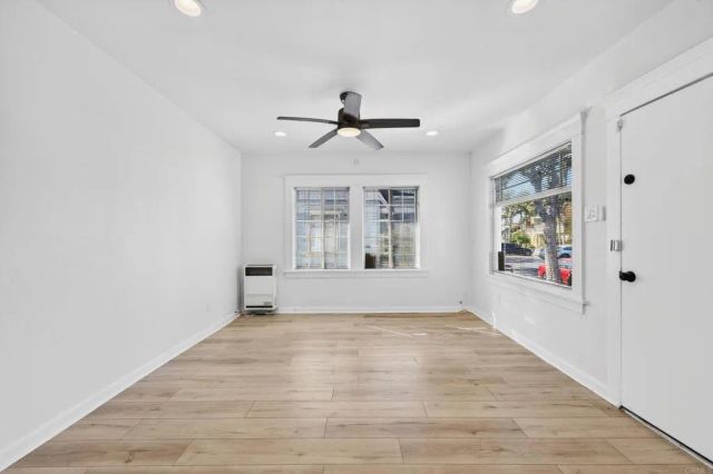 1530 E Appleton Street, Long Beach, CA 90802