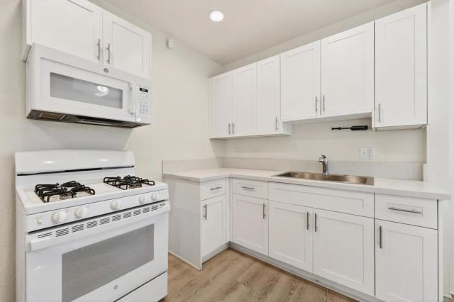 1530 E Appleton Street, Long Beach, CA 90802