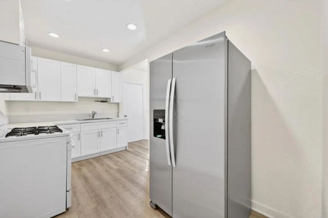 1530 E Appleton Street, Long Beach, CA 90802
