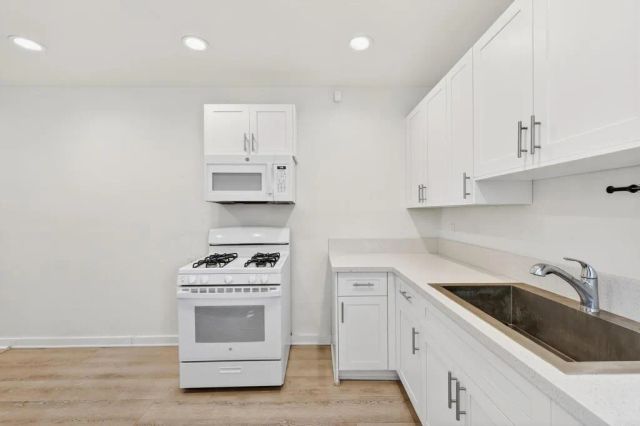 1530 E Appleton Street, Long Beach, CA 90802