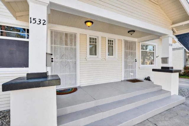 1530 E Appleton Street, Long Beach, CA 90802
