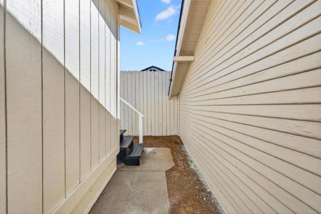 1530 E Appleton Street, Long Beach, CA 90802