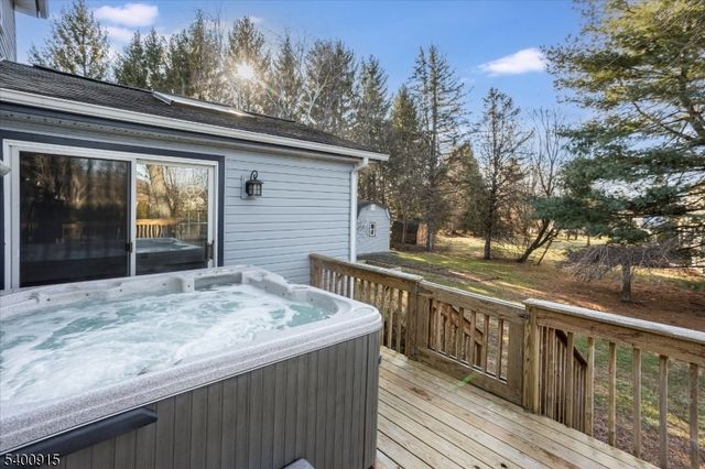 2 Bernard Ct, Clinton Twp., NJ 08833