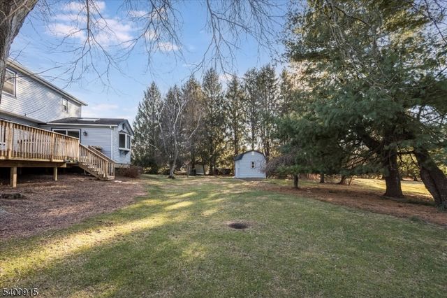 2 Bernard Ct, Clinton Twp., NJ 08833