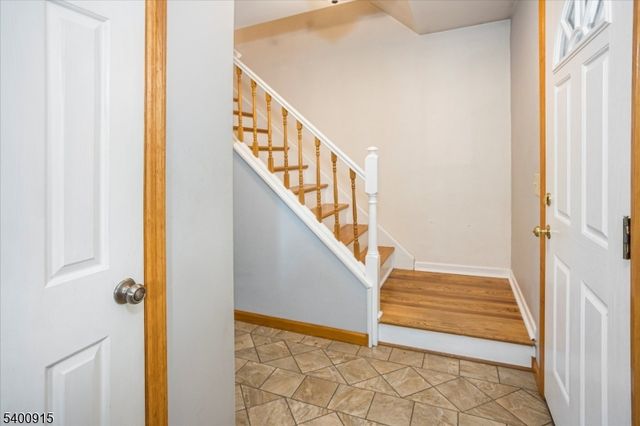 2 Bernard Ct, Clinton Twp., NJ 08833