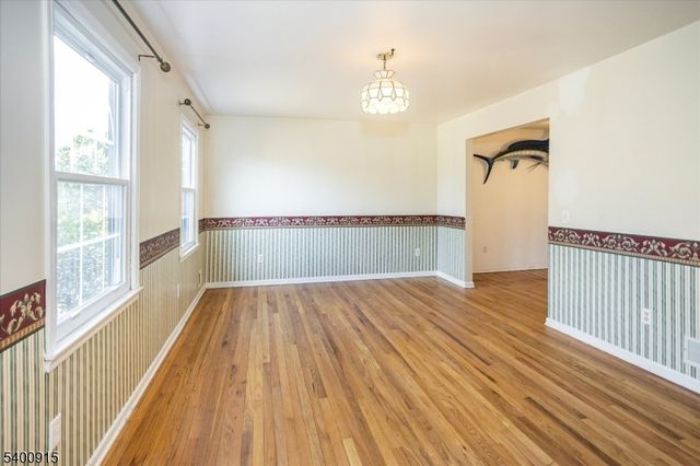 2 Bernard Ct, Clinton Twp., NJ 08833