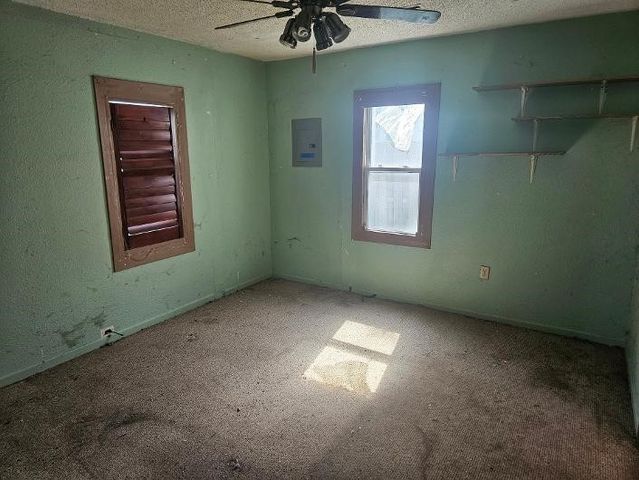 2950 Mahaska Avenue, Des Moines, IA 50317