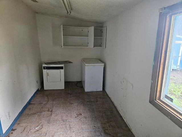 2950 Mahaska Avenue, Des Moines, IA 50317