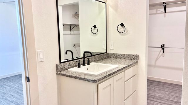 7705 Date Avenue, Lubbock, TX 79404