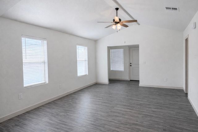 7705 Date Avenue, Lubbock, TX 79404